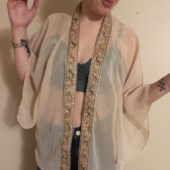 Beautiful light cardigan - Picture 2 of 4